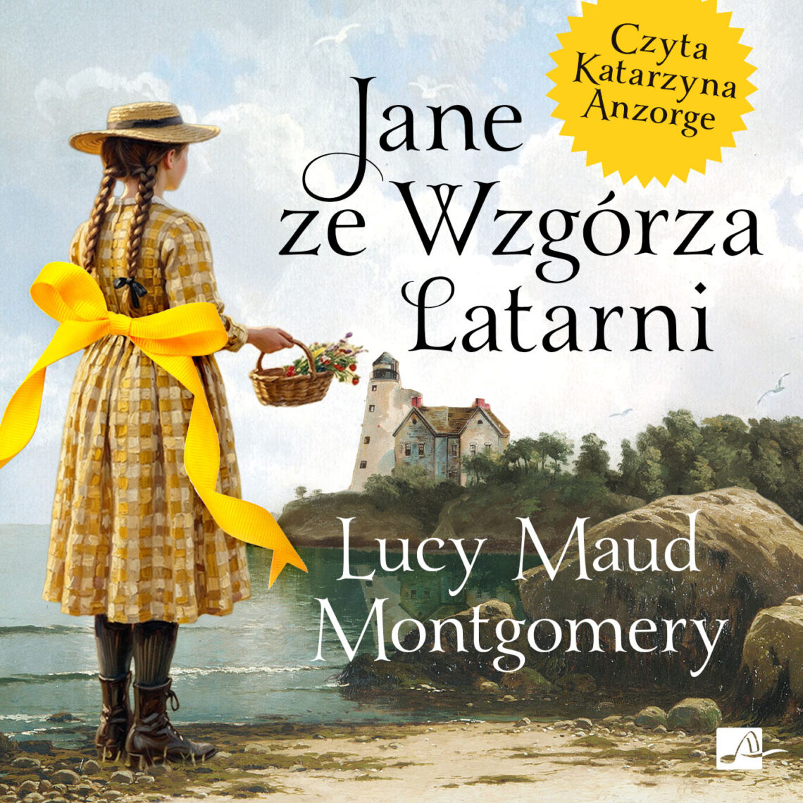 Okładka książki „Jane ze Wzgórza Latarni” Lucy Maud Montgomery utrzymana jest w nostalgicznym, malarskim stylu i przedstawia dziewczynkę w jasnej sukni i słomkowym kapeluszu, stojącą nad morskim brzegiem z koszykiem kwiatów, na tle latarni morskiej i domu położonych na skalistym wzgórzu. Dominują delikatne błękity, beże i żółcie, a duża kokarda oraz subtelny nadmorski krajobraz nadają całości ciepły, romantyczny charakter.